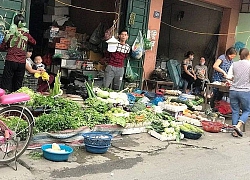 Người tiêu dùng lo lắng khi rau xanh chưa có dấu hiệu hạ nhiệt