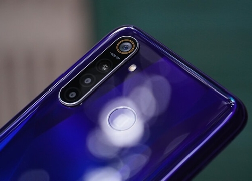 Realme 6 được xác nhận có 4 camera 64MP mặt sau, vậy mà giá bán dự kiến chỉ hơn 3 triệu đồng