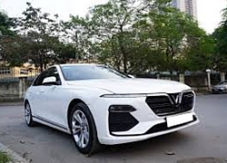 Sau 9.000 km, Vinfast Lux A2.0 được bán lại với giá chưa tới 1 tỷ đồng