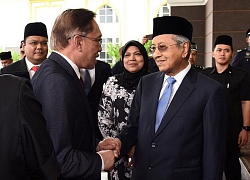 Thủ tướng Malaysia Mahathir Mohamad nộp đơn xin từ chức