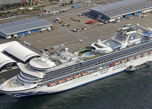 Thủy thủ Diamond Princess lên bờ cách ly