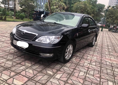 Toyota Camry cũ được rao bán với giá rẻ hơn cả Kia Morning