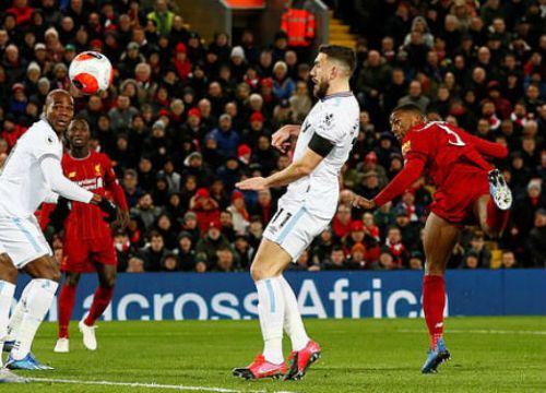 Trận Liverpool - West Ham: Bước ngoặt sai lầm, rượt đuổi mãn nhãn