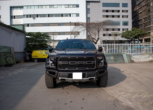 Ảnh chi tiết xe Ford F-150 Raptor Black Edition 2020 tại Việt Nam