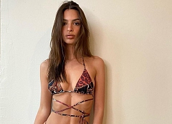 Emily Ratajkowski diện bikini tôn đường cong hút mắt