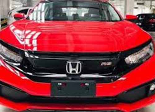 Giá Honda Civic tại đại lý chạm đáy mới, lần đầu giảm kỷ lục 120 triệu đồng