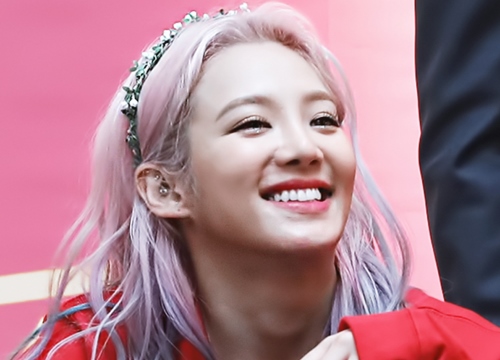 Hyoyeon (SNSD) khoe căn hộ tiền tỷ nhìn ra biển, Knet: 'Yoona - Taeyeon chắc siêu giàu'