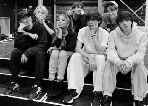 Mong thần tượng kết hợp với BTS và Black Pink, fan Ariana Grande đã đổi gout sang Kpop?