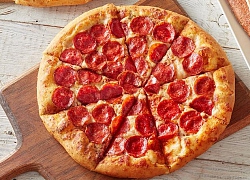 Ông chú Tây Ninh tránh dịch nhờ dùng xe điều khiển đi mua pizza: Chuẩn bài "cái khó ló cái khôn"!