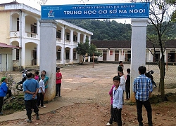 Phụ huynh Trường Trung học cơ sở Na Ngoi choáng với mức chi quà 20/11 của trường