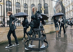 Street style mùa dịch tại Paris Fashion Week