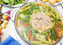 Trở về tuổi thơ với canh cua khoai sọ rau rút ngọt thơm, đậm đà