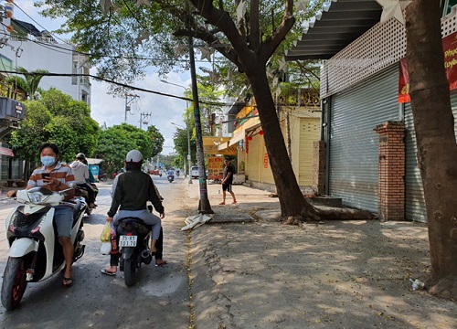 Thấy người được cách ly tại nhà mà vẫn ra ngoài đường thì báo cho ai?