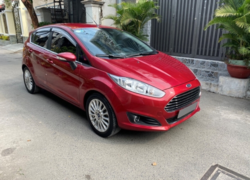 Ford Fiesta 1.0 Ecboost giá ngang Toyota Wigo sau 4 năm sử dụng