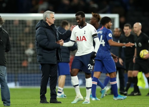 Mourinho được ủng hộ khi chỉ trích tân binh của Tottenham