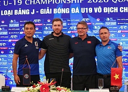 Nước cờ của HLV Troussier và Maloney cho giải U-19 châu Á