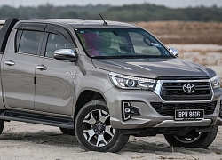 Ra mắt Toyota Hilux thế hệ mới - thay đổi diện mạo, tinh chỉnh động cơ