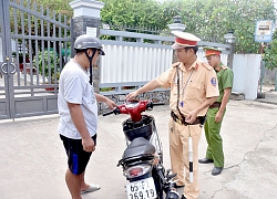 Vận động người dân và chủ các đơn vị kinh doanh cam kết không lái xe khi đã uống rượu, bia