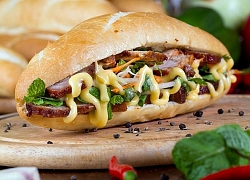 Bữa xế chiều với bánh mì kẹp thịt nướng ăn là nghiền