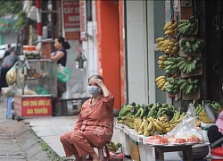 Người Hà Nội, TP Hồ Chí Minh hạn chế đi lại, đường phố vắng lặng