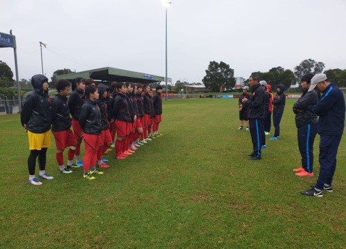 Đội tuyển nữ Việt Nam tập luyện tại Australia, chuẩn bị cho trận play-off