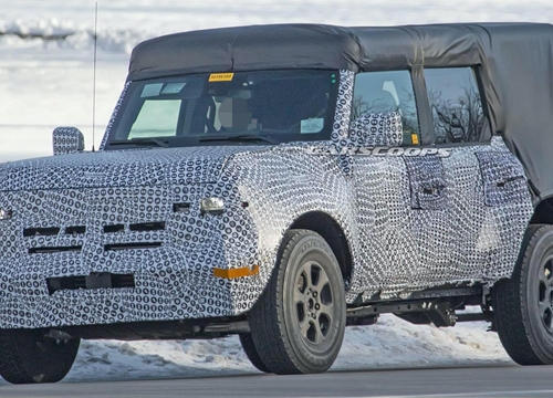 Ford Bronco 2021 xuất hiện với nhiều màu sắc lạ