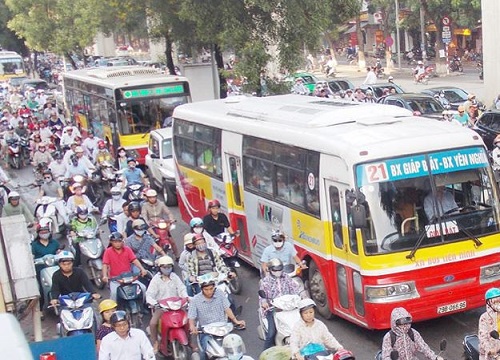 Cách chống lây nhiễm Covid-19 cho 'các bác tài' xe khách, xe bus, taxi