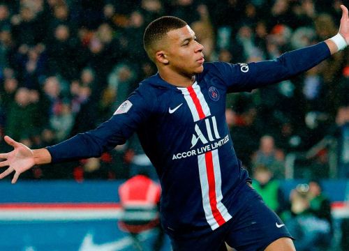 Mbappe lập hat-trick, PSG hủy diệt Lyon