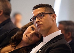 Ronaldo lên tiếng sau khi mẹ bị đột quỵ