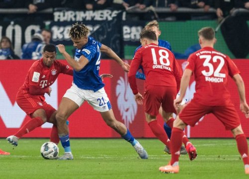 Thắng hú vía Schalke, Bayern vào bán kết Cúp QG Đức