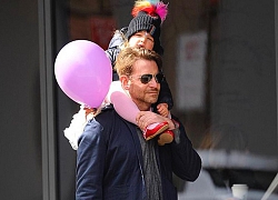 Bradley Cooper kiệu con gái đi chơi