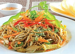 Cách làm món nộm hoa chuối thịt gà ngon, lạ miệng