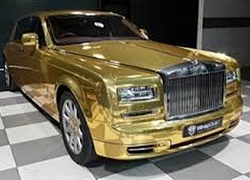 Đại gia mua Rolls-Royce Phantom về làm... taxi, diện hẳn bộ cánh 'mạ vàng' thể hiện độ chịu chơi