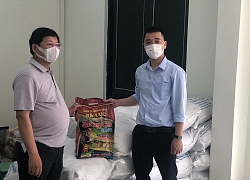 Kiểm soát chặt chẽ đồ mang vào phố Trúc Bạch