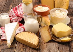 Làn da sần sùi mụn của cô nàng này đã thay đổi hoàn toàn khi kiêng sử dụng bơ sữa