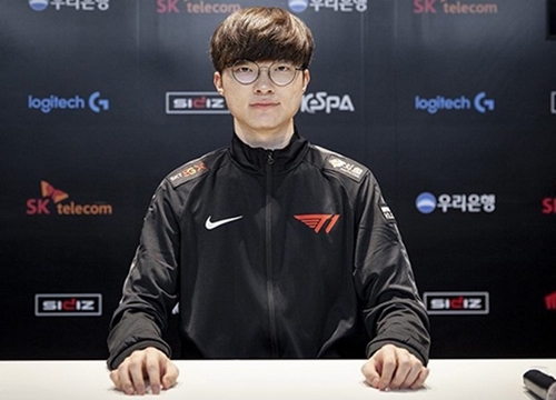 LMHT: Faker bị cộng đồng DOTA 2 cà khịa "Có 2000 kills mà cũng khoe"