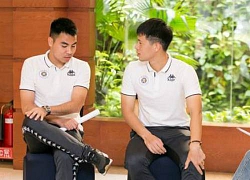 Ngày 8/3: Đức Huy hôn Đình Trọng, không biết tặng quà gì cho mẹ