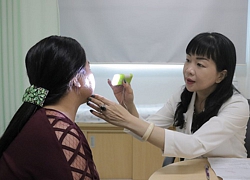 Nữ bác sĩ mang lại làn da khỏe đẹp cho nhiều chị em