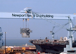 USS Theodore Roosevelt - tàu sân bay được bảo vệ tốt nhất thế giới