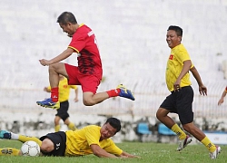 Vụ U-19 bán độ: HLV không dẫn đội cũng bị xử