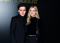 Brooklyn Beckham và bạn gái đeo khẩu trang tại sân bay