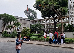 Đi học trong mùa dịch, sinh viên ĐH Y dược TP HCM được yêu cầu chụp lại vị trí chỗ ngồi trong mỗi giờ học