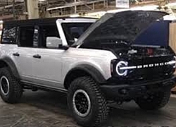 Ford Bronco lộ ảnh không che: Mercedes-Benz G-Class cho giới trung lưu