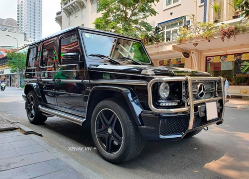 Hàng độc Mercedes-AMG G65 "long lanh" trong nắng Sài Gòn