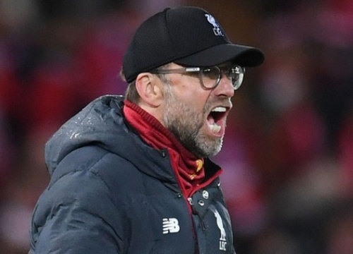 HLV Klopp mắng nhiếc CĐV Liverpool