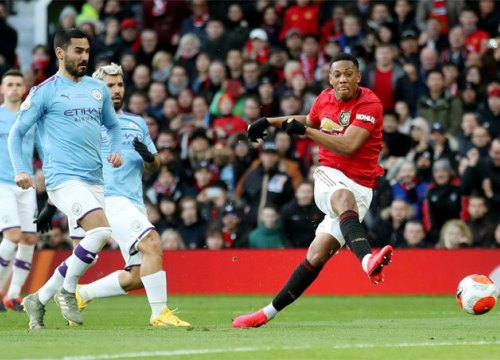 MU hạ Man City: Người hùng Martial đổ máu, có kịp đấu "ngựa ô" châu Âu?