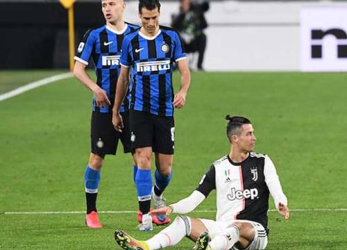 Serie A hoãn vì Covid-19: Ronaldo, Juventus đá 1 trận định luôn ngôi vương