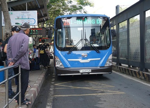 Thí điểm thanh toán tự động trên xe buýt đến hết tháng 12