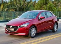 Xe nhỏ bỏ mác xe cỏ tại Việt Nam: Mazda2 thêm &#8216;option&#8217; như xe tiền tỷ, Vios làm điều chưa từng có