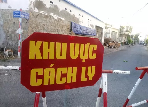 Có gì bên trong khu cách ly vì Covid-19 ở 2 tuyến phố tại Phan Thiết?